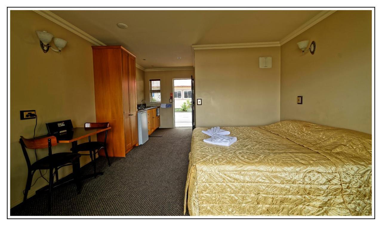 Lantern Court Motel Reefton Kültér fotó