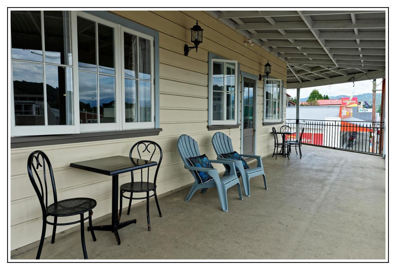 Lantern Court Motel Reefton Kültér fotó